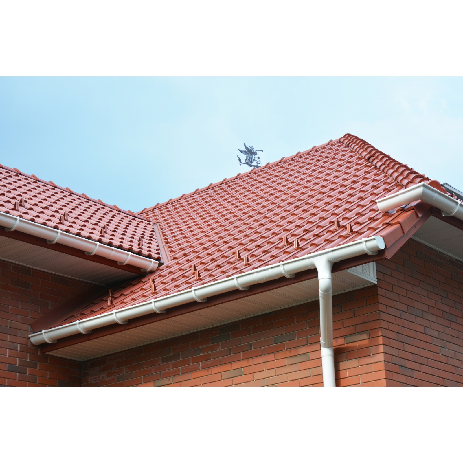 A high-performance PVC rain gutter system designed to efficiently collect and direct rainwater away from roofs, helping protect buildings from water damage and erosion.