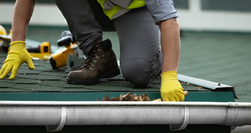 Keep your drainage systems flawless with our Ergonomic Gutter Cleaning Tool. Designed for maximum efficiency and safety, this durable scoop easily removes leaves, debris, and muck from standard gutters, preventing water damage and costly roof repairs. Perfect for DIY homeowners and professional contractors alike.